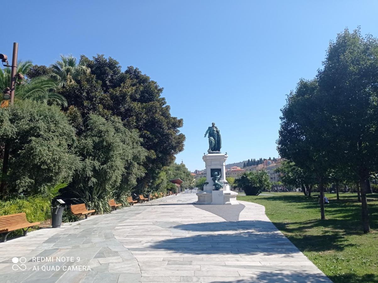 Studette En Plein Coeur Du Vieux Νίκαια Εξωτερικό φωτογραφία