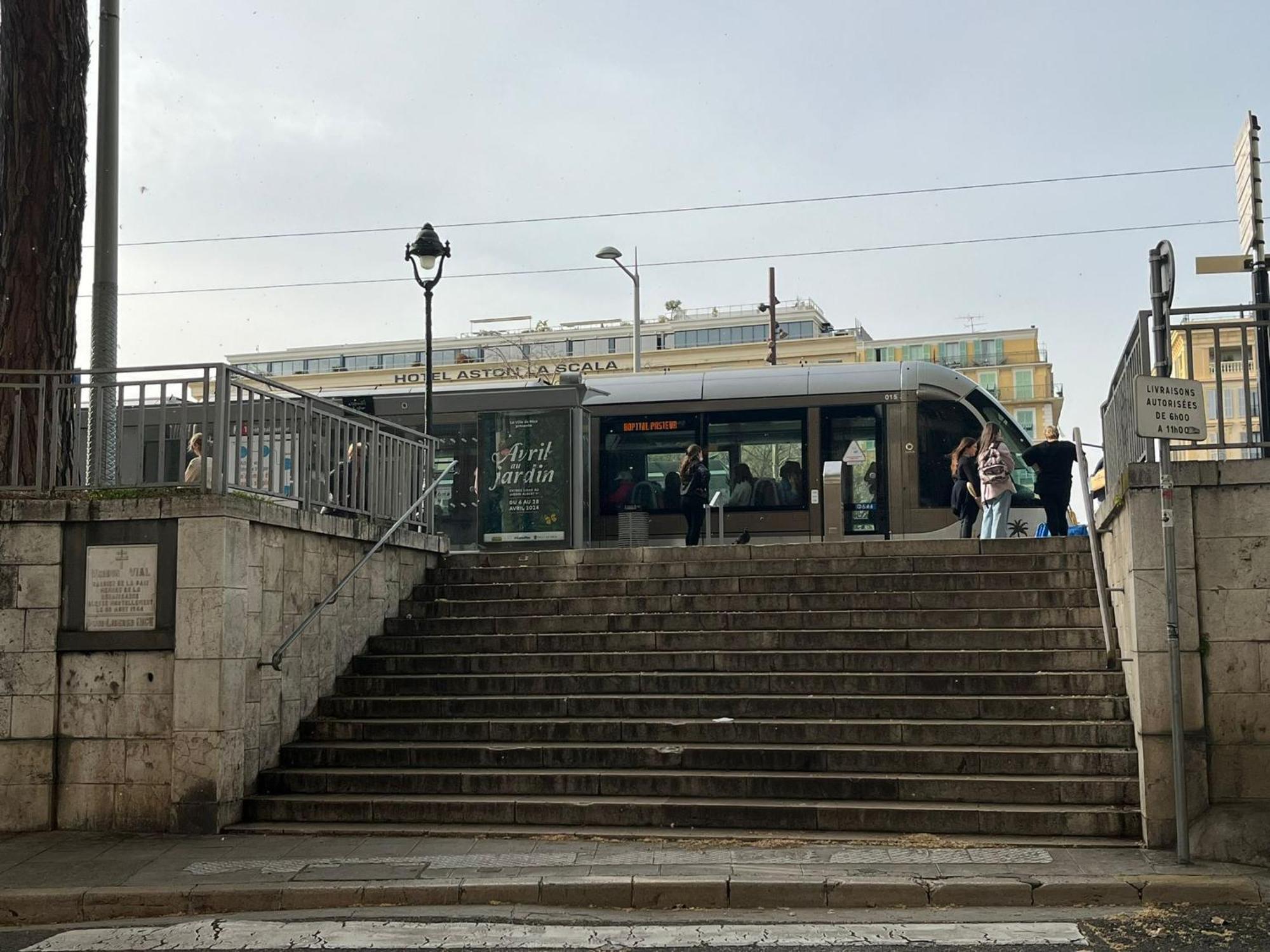 Studette En Plein Coeur Du Vieux Νίκαια Εξωτερικό φωτογραφία